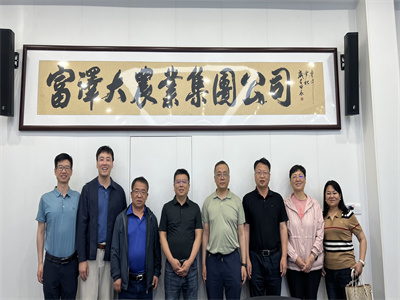 学院赴新疆开展联络校友访企拓岗工作