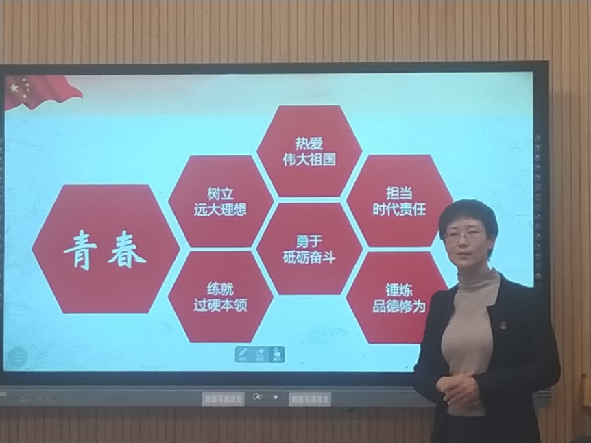 18136bbf34d74d19a0afc91de3fdf8ee.jpg 和红燕.jpg
