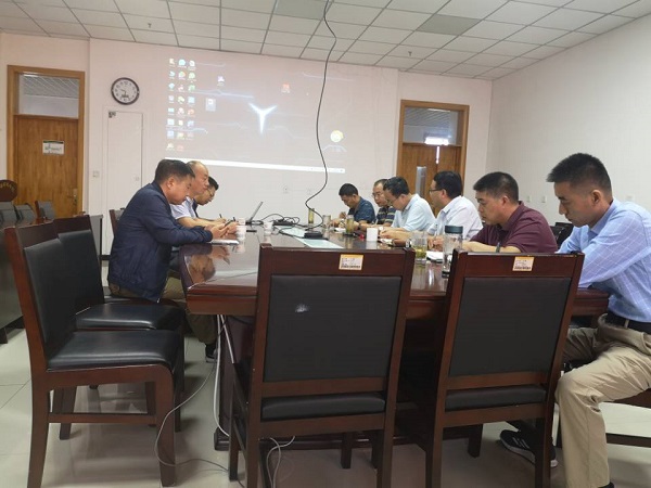 3492fdfbc9854655a5fd847439889919.jpg 座谈会场.jpg