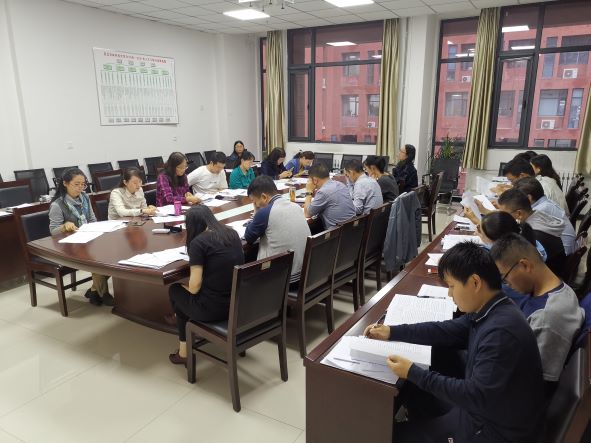 9edb9c0376d74bf2896a02e7f90637a8.jpg 立项汇报中.jpg