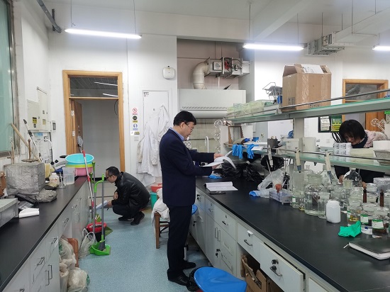 1f9b76944a254ba6964a25a98dc49e3a.jpg 20211108查看实验室安全培训情况.jpg